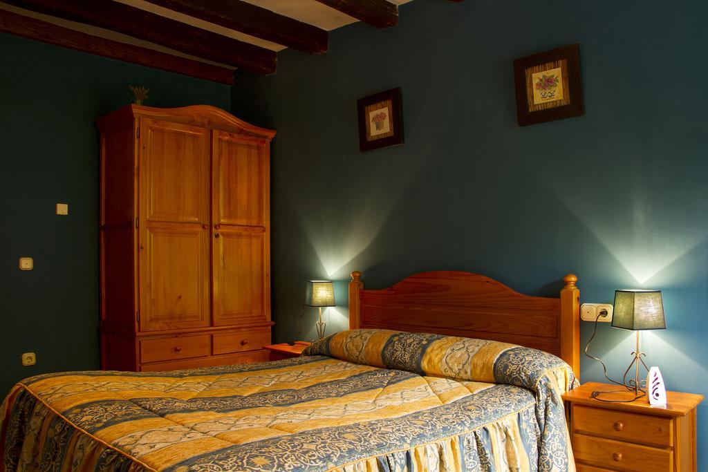 Hostal Venta San Blas Almándoz Quarto foto